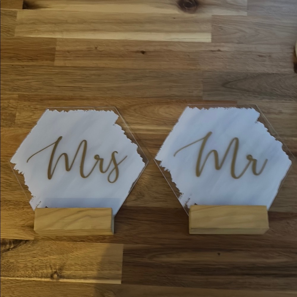 Mr and Mrs Acrylic Table Signs